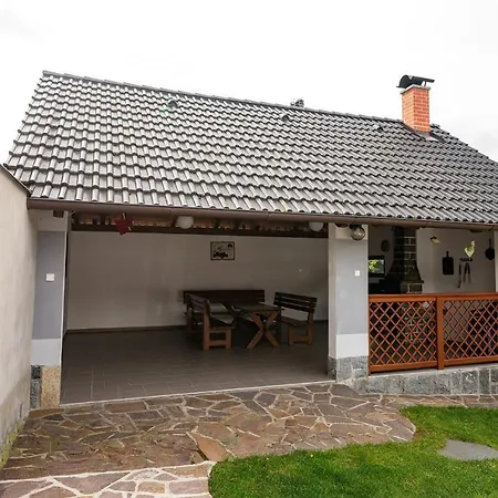 Ubytovani U Edru Holiday home